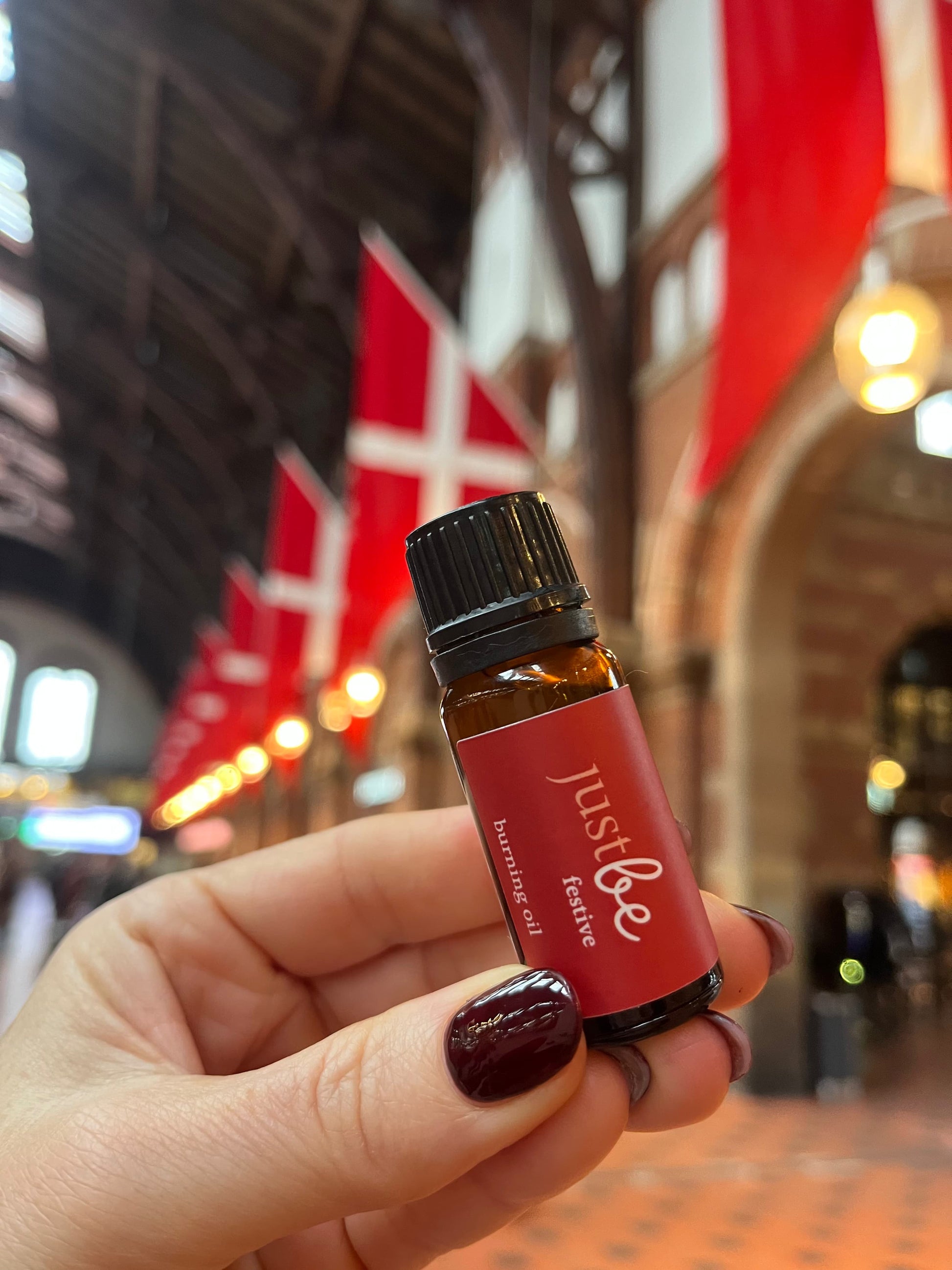 JustBe Botanicals Essential Oil Festive Sweet Orange Clove Copenhagen Train Station